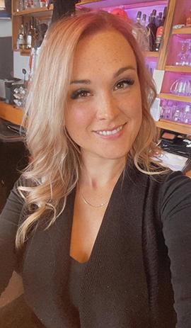 STAFF ROXANNE 2 270 X 463.jpg
